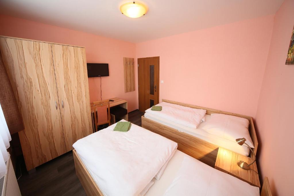 Penzion Na Rozku Sliač Chambre photo