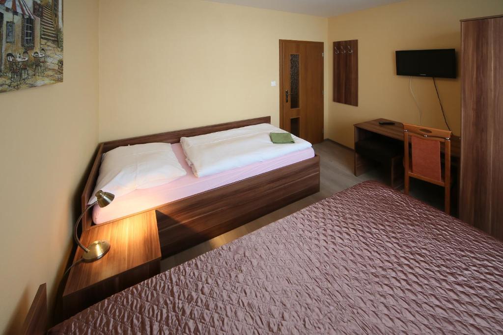 Penzion Na Rozku Sliač Chambre photo